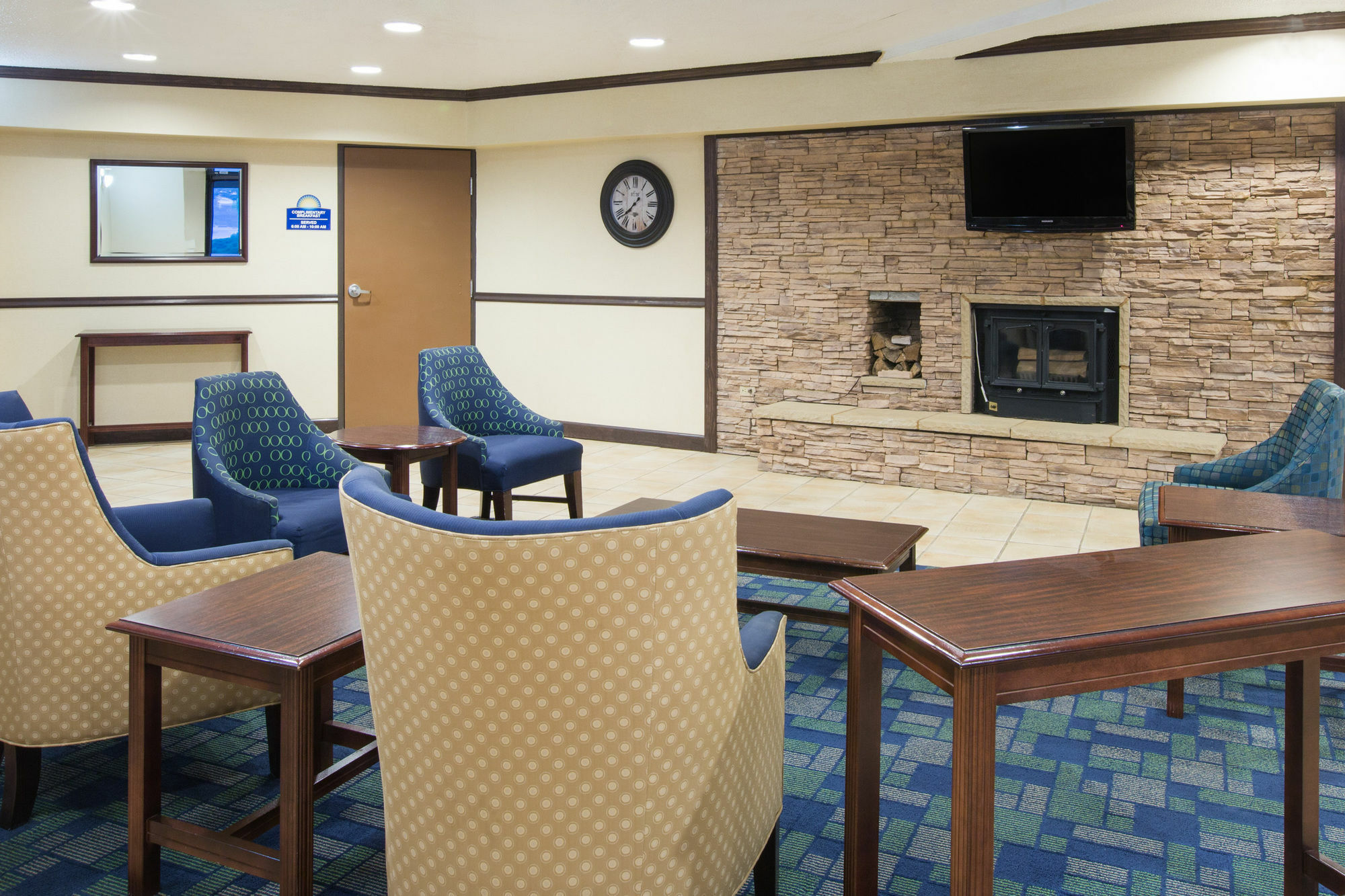 Days Inn & Suites By Wyndham Bridgeport - Clarksburg Esterno foto
